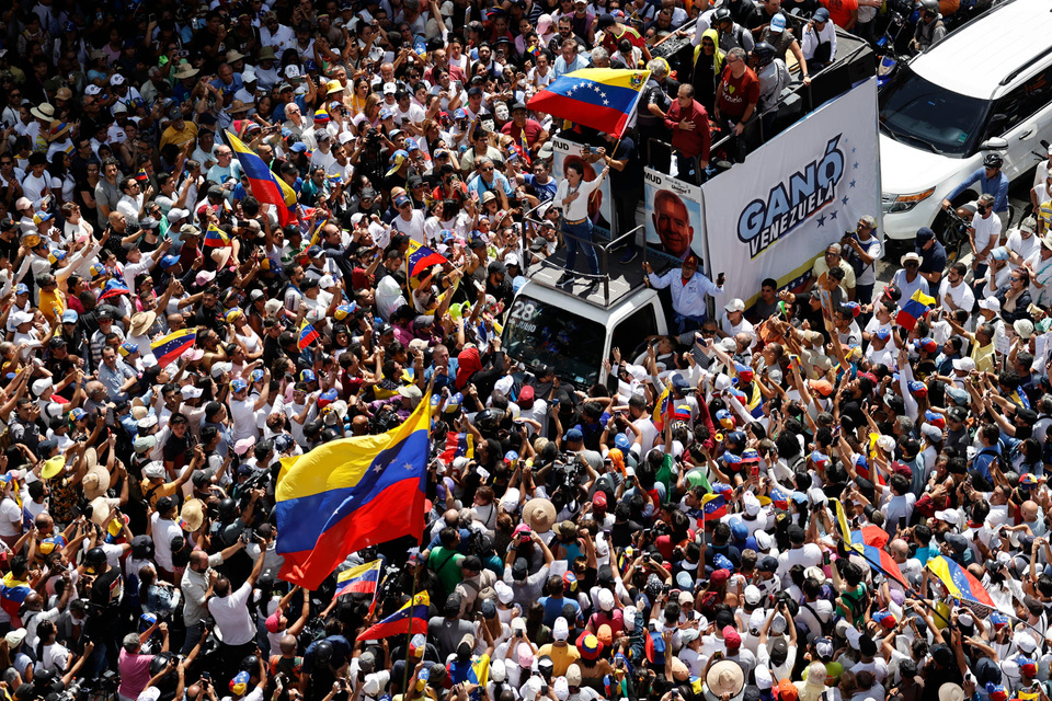 María Corina Machado presentando Venezuela Tierra de Gracia